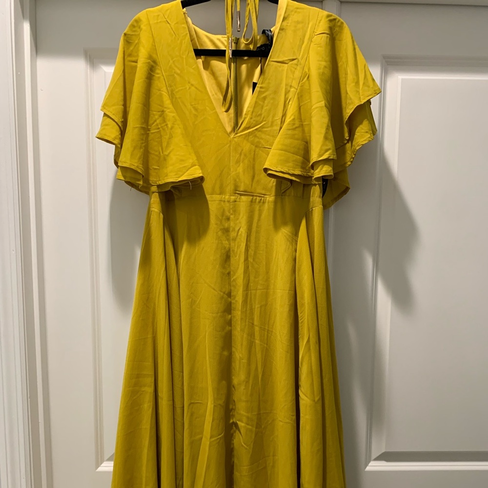 Boohoo midi dress size 14 mustard color